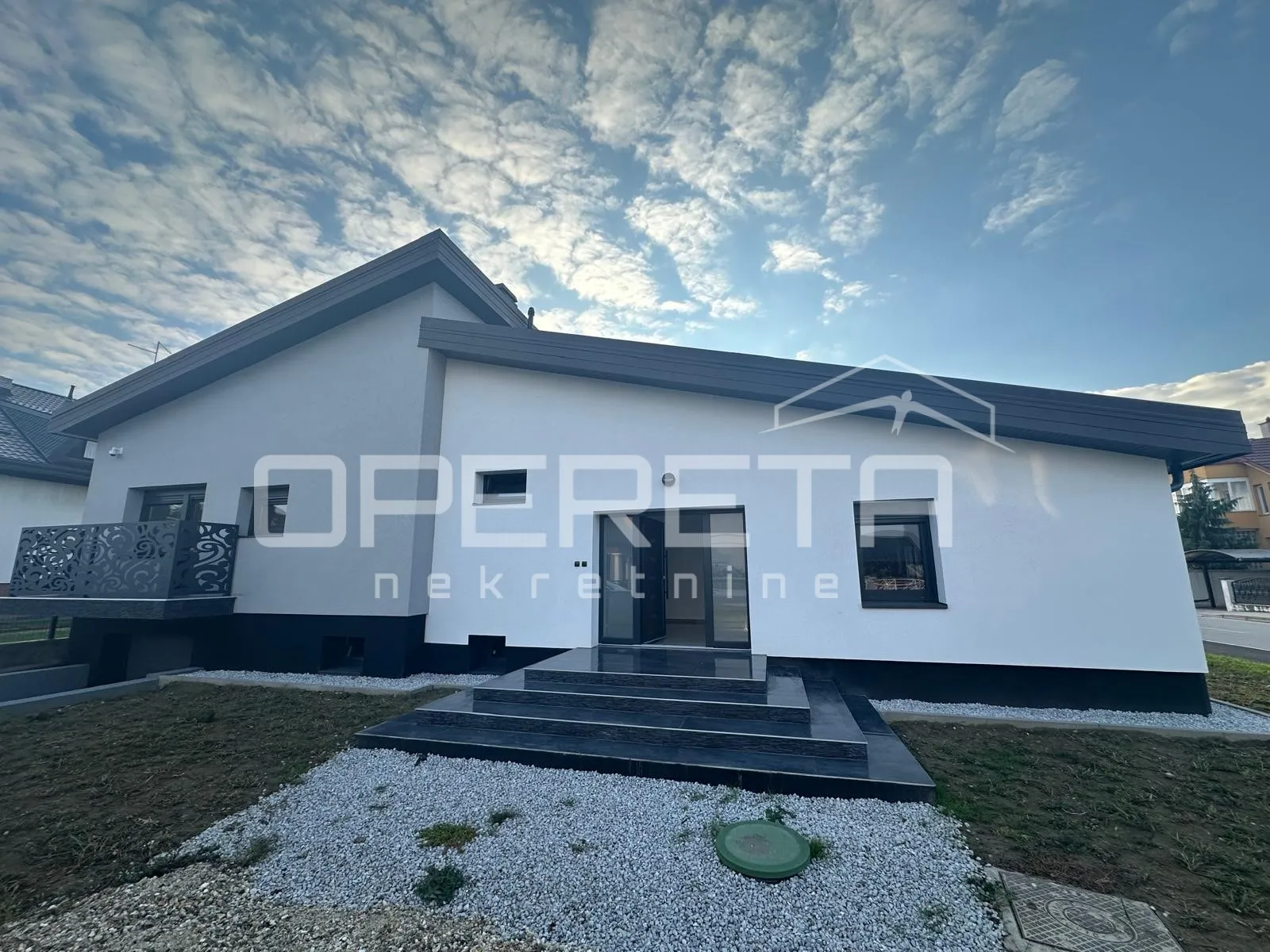 Prodaja, Kuća, Centar, Centar, Samostojeća, 181m2 - cover