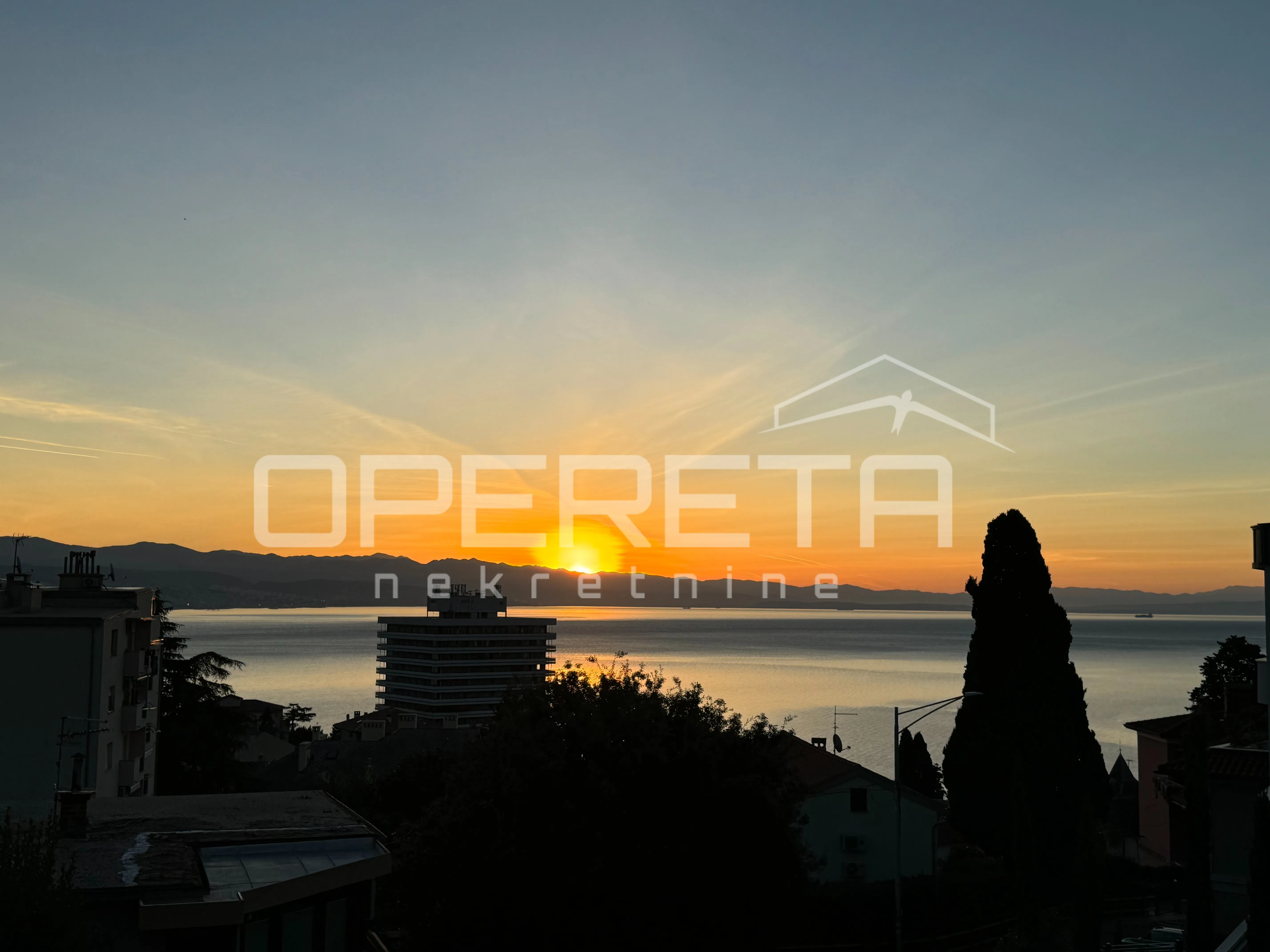 Opatija - atraktivan stan u blizini svih sadržaja - cover