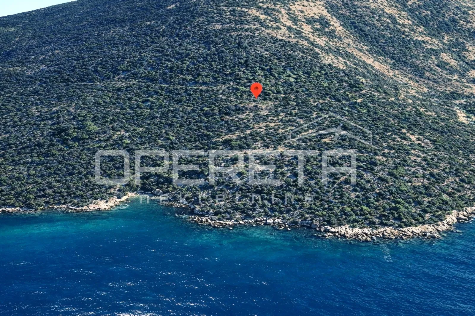 Zemljište 2.126 m2 uz put, s ruševinom stare kućice, Baćina - cover