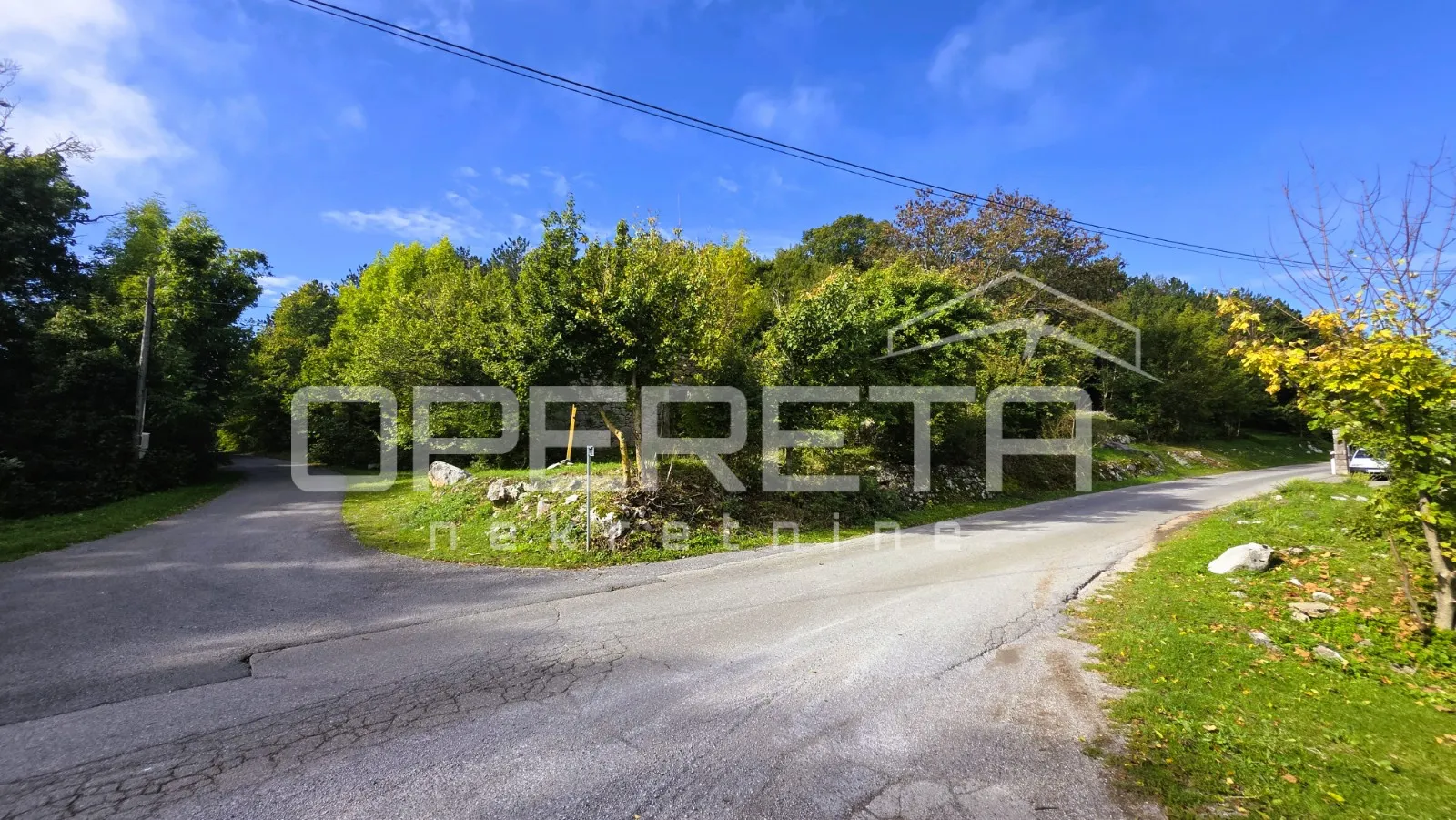 Zemljište s upisanim i ucrtanim objektima, 2.000 m2, Krivi put, Senj - cover
