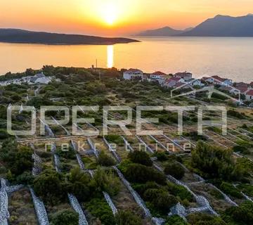 Povlja, Brač - ekskluzivno građevinsko zemljište s panoramskim pogledom na more. - cover