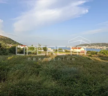 *** Trogir - građevinsko zemljište s pogledom na more *** - cover