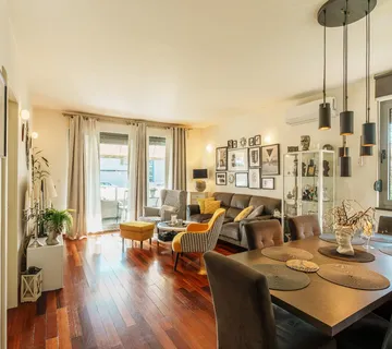 Žnjan, moderno uređen trosoban stan 101 m², 2 terase - Split