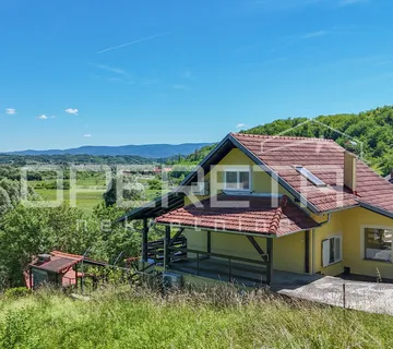 PRODAJA, KUĆA ZA ODMOR OD 103 m2 + AUTOHTONA HRASTOVA KUĆA NA PARCELI OD 694 m2