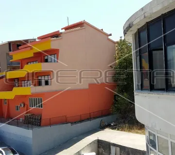 Poslovno stambeni objekt u Splitu, površine 710m2 - cover