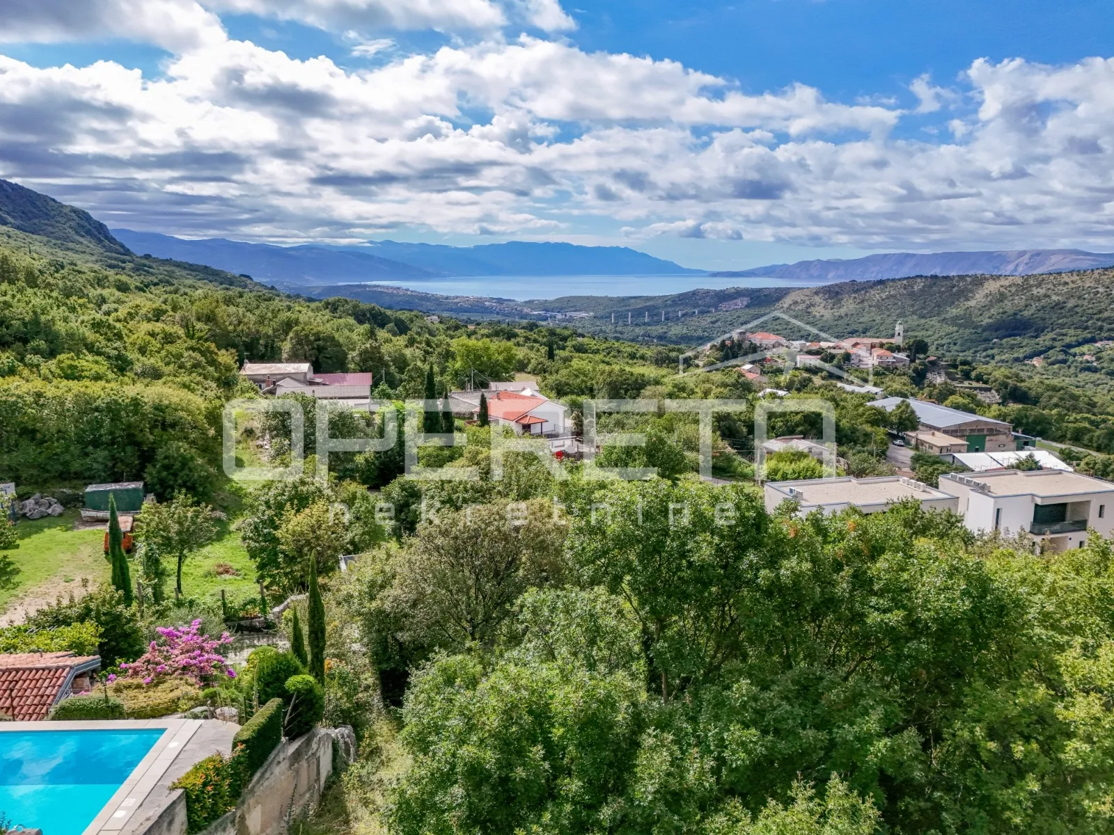 PRODAJA, GRAĐ.ZEMLJIŠTE, NOVI VINODOLSKI, centar Bribira, 2014m2, pogled na more - cover