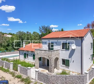 Istra, Motovun okolica- Kamena kuća s bazenom - cover