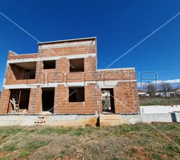 Prodaja, Kuća, Baderna, Baderna, Kuća u nizu, 178m2 - cover
