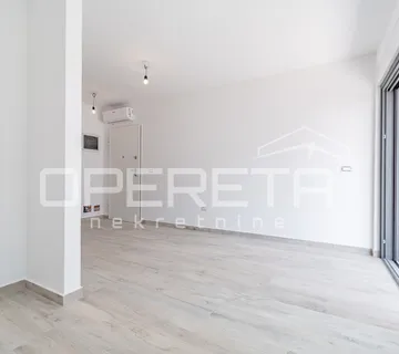 Istra, Umag okolica-stan na prvom katu s vrtom - cover