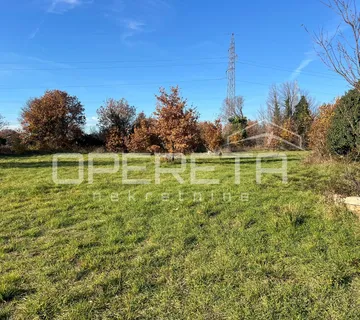 Istra, Galižana, građevinsko zemljište 898 m2, pristup, pogled na more