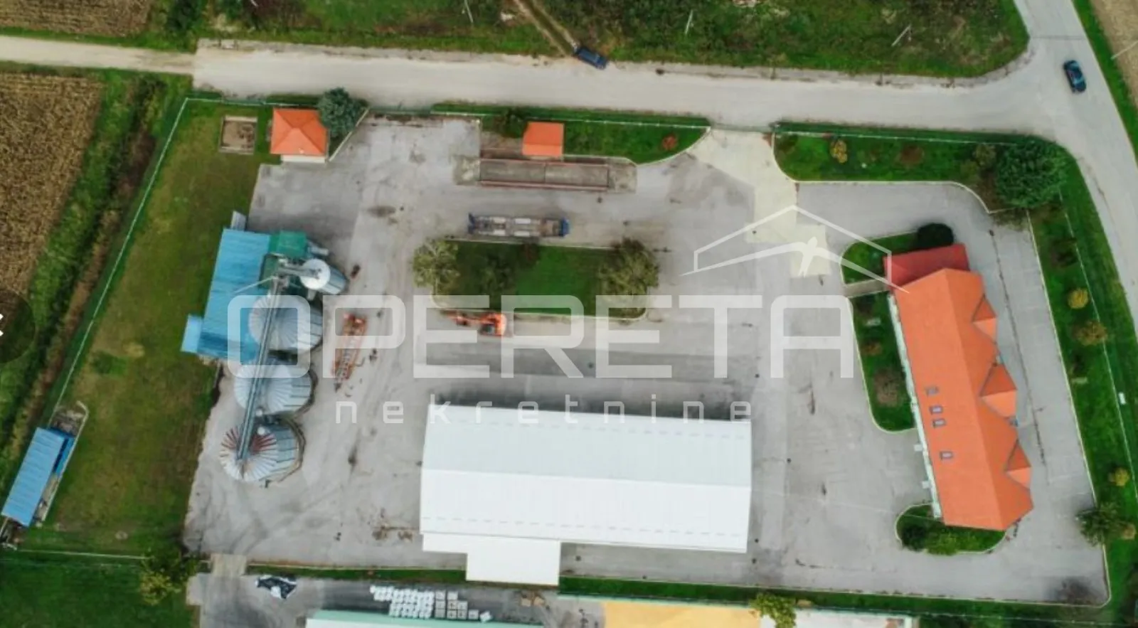 Poslovni kompleks na lokaciji između Varaždina i Ludbrega: hala, skladište, sil - cover