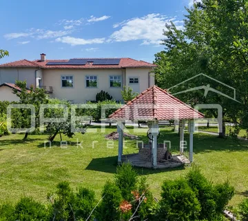 Prodaja, Kuća, Jastrebarsko, Bana Jelačića, Samostojeća, 900m2 - cover