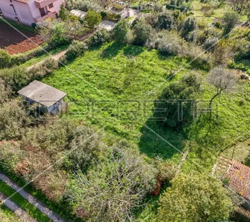 Štinjan, građevinsko zemljište 1784 m2 na odličnoj lokaciji - cover