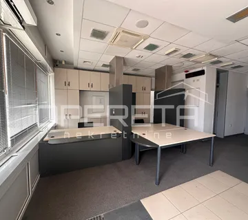 Prostrani poslovni prostor 253 m² – Split, atraktivna lokacija - Trstenik