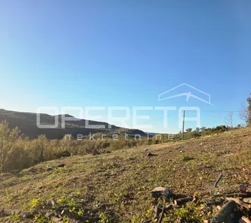 Atraktivno građevinsko zemljište s panoramskim pogledom  – idealno za vilu ili i - cover