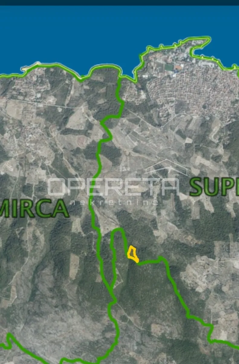 Idealna prilika – poljoprivredno zemljište 13.984 m2 na Braču - cover