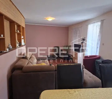 Istra, Momjan – kuća na tri etaže s otvorenim pogledom i dvorištem - Momjan, Buje