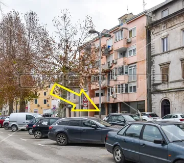 Poslovni prostor s izlogom, 130,20 m2,  Metković, centar - cover