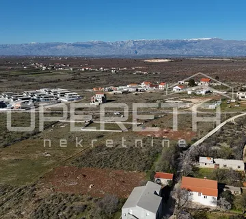 Zemunik G. – Građevinsko zemljište 1.669 m², mogućnost parcelacije - cover