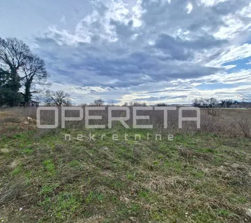 Bani, Buzin, 1.717,00 m2, 380.000,00 EUR - cover