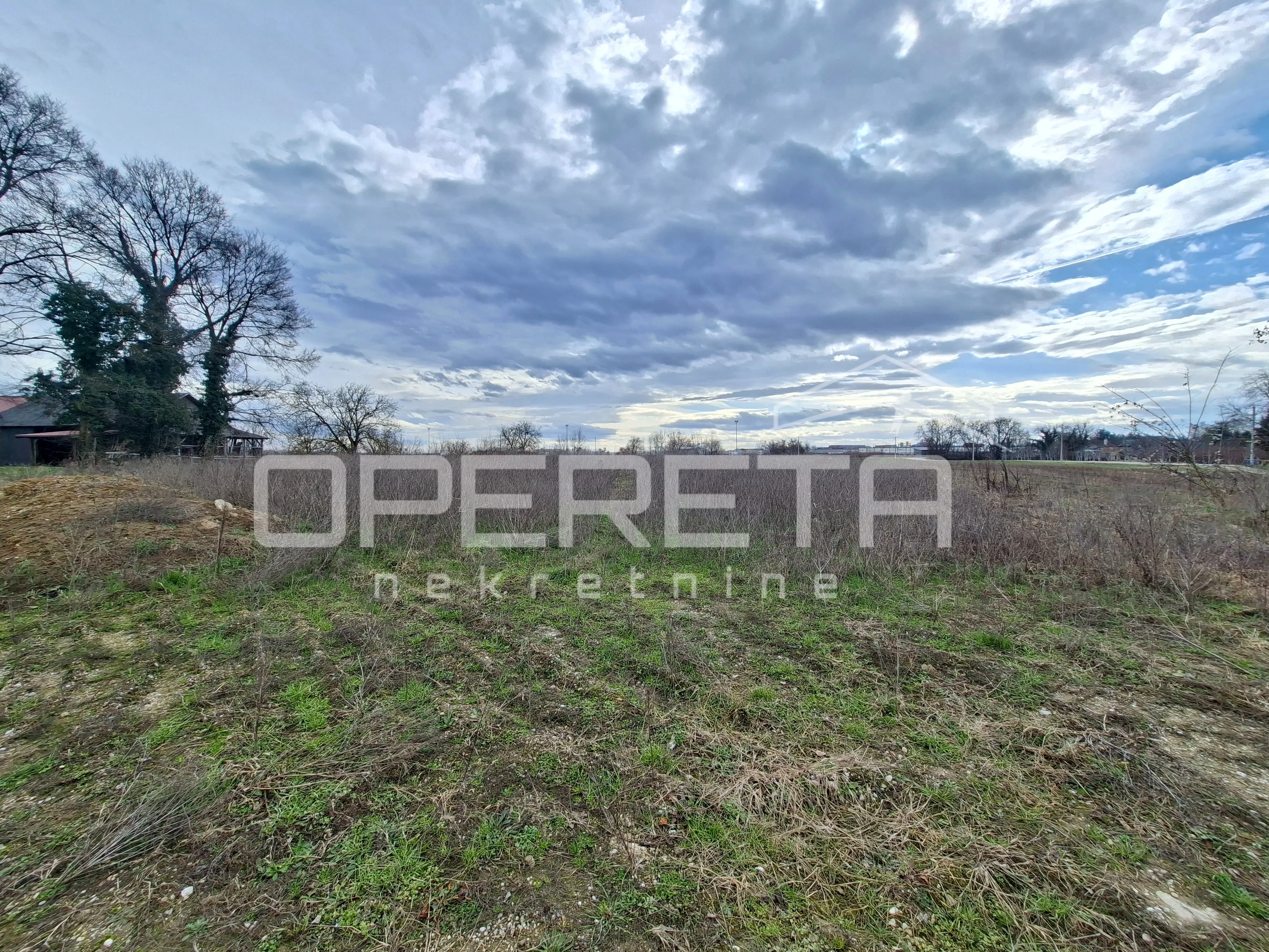 Bani, Buzin, 1.717,00 m2, 380.000,00 EUR - cover
