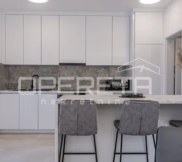 Prodaja, Kuća, Momjan, Momjan, Dvojni objekt, 231m2