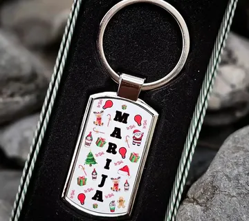 Personalizirani božićni privjesak sa imenom - cover