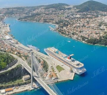 Poslovni prostor površine 762,67 m2 na frekventnoj lokaciji - Dubrovnik - cover