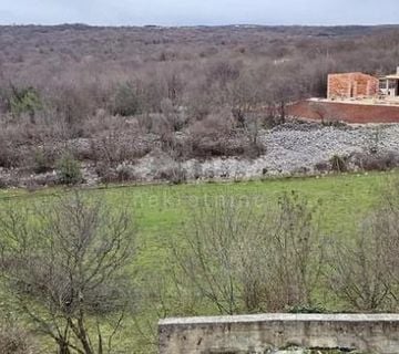 OTOK KRK, GARICA - građevinsko zemljište 3.058 m2 za stambenu zgradu / stanove / apartmane / obiteljsku kuću / villu s bazenom!!! PRILIKA!!! - cover