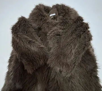 Smeđa bunda - cover