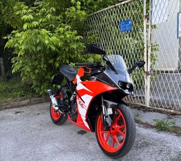 PRODAJEM KTM RC 125 - 2017.GOD - cover