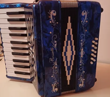 Harmonika Rossetti 12 basova - cover