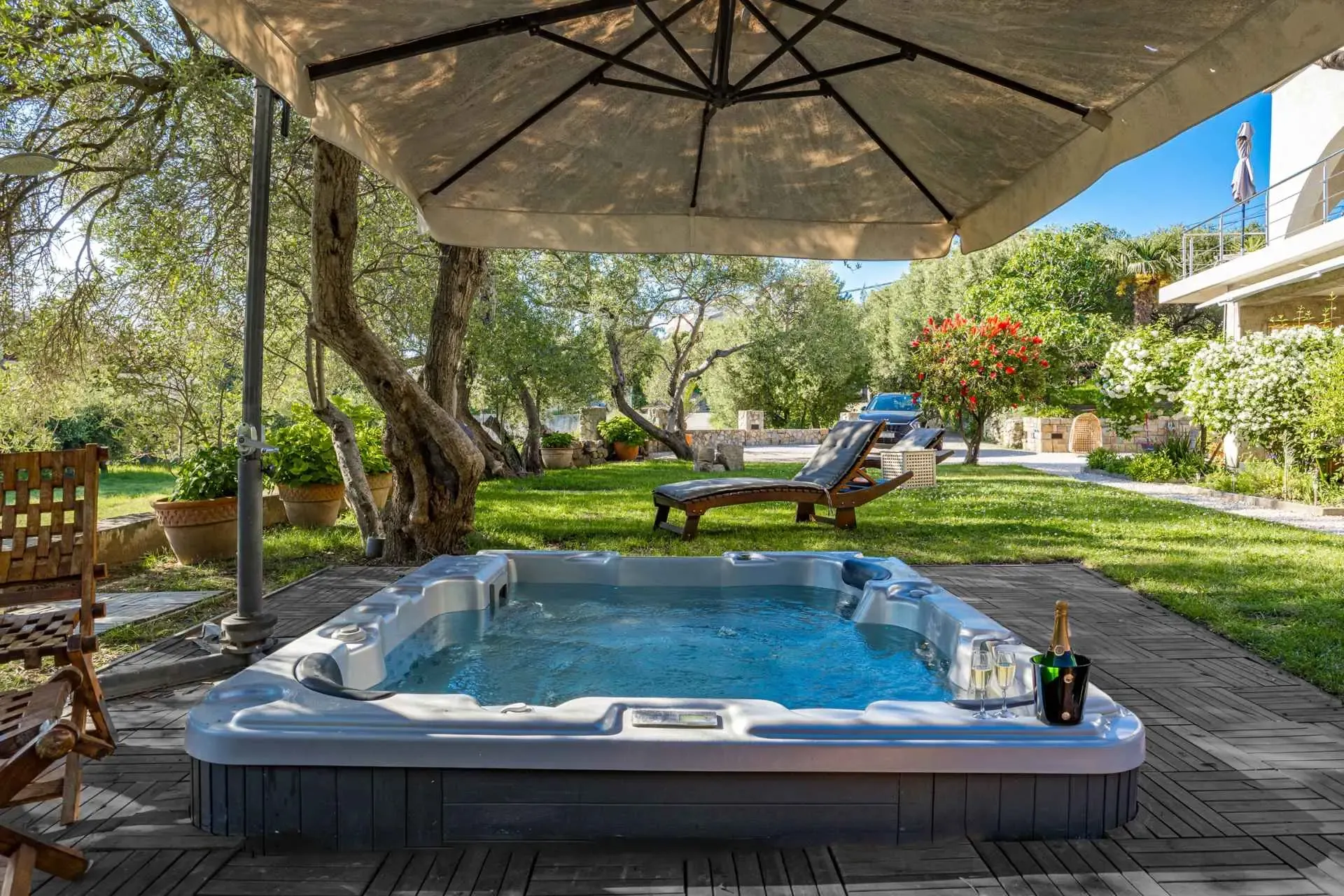 Apartmani Blanka - cover