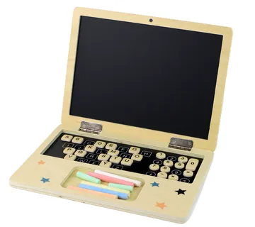 Drveni laptop s brojevima i kredom - cover