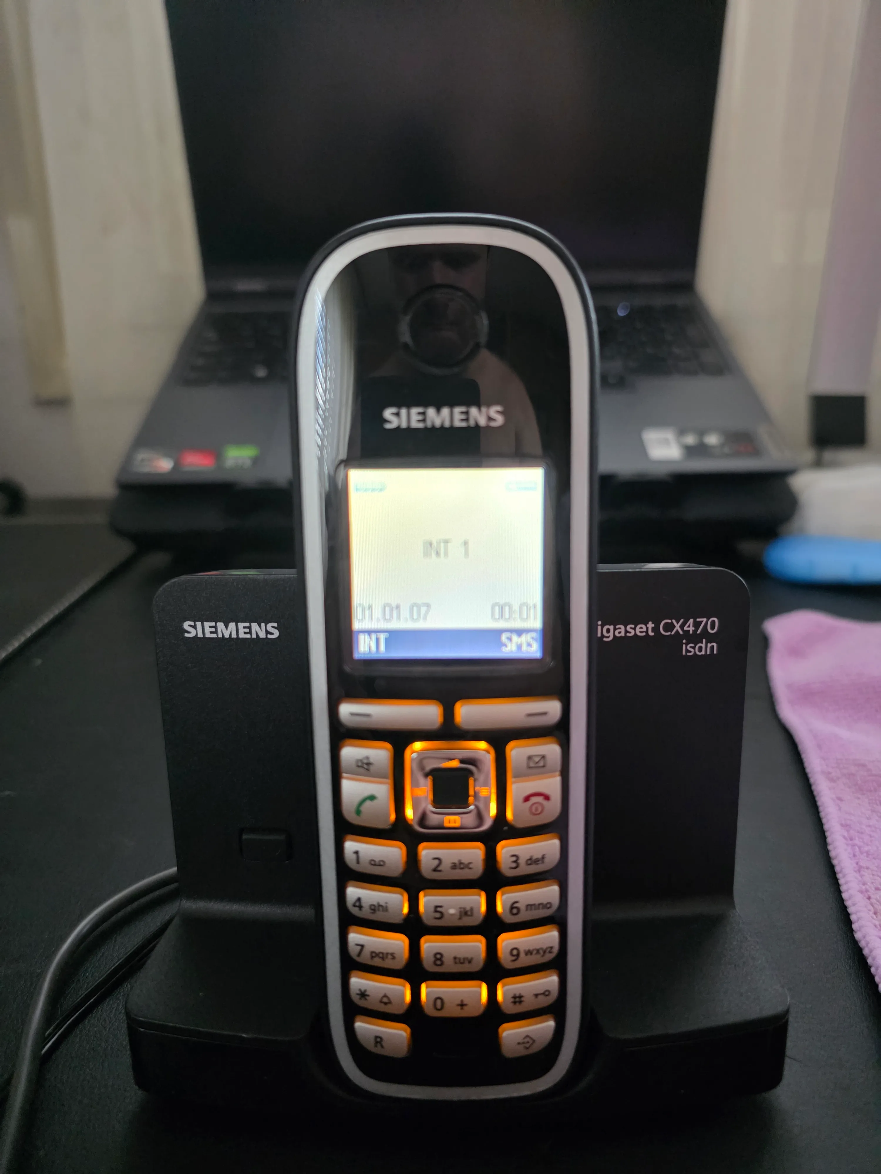 Fiksni telefon Gigaset CX470 - cover