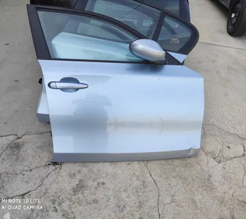 BMW 1 2006 STAKLA VRATA - cover