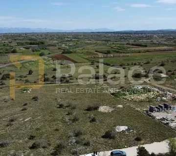 Prkos : Građevinsko zemljište 2400 m2 - cover