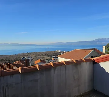 Kuća s okućnicom u Kostreni idealna za turistički najam, 210m2+140m2 - cover