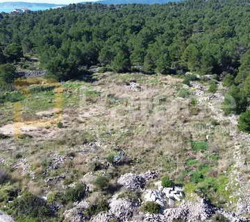 Šibenik: Atraktivno građevinsko zemljište na ulazu u grad 5646m2 - cover