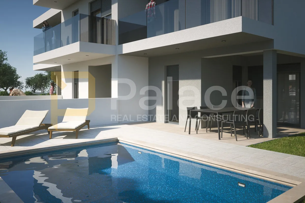 Vrsi : Stan s tri spavaće sobe i bazenom 120 m2 - cover