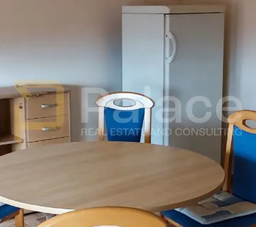 Stan za devet osoba u Čavlima – blizina industrijske zone, 100m2 - cover