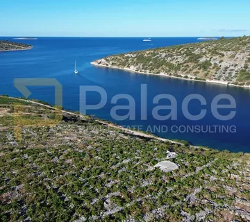 Rodni vinograd uz more u Primoštenu - Bucavac, 6305m2 - cover