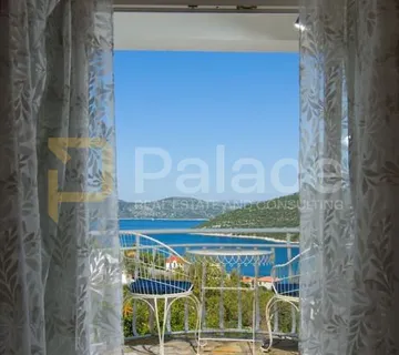 Prelijepa šarmantna kuća s pogledom na more, Drvenik Veliki - cover