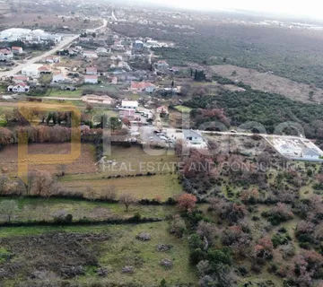 POLIČNIK (Suhovare) Na prodaju je građevinsko zemljište od 3593 m2 - cover