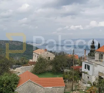 Predivna starinska kamena kuća - za renovaciju, Selca kod Starog Grada - cover