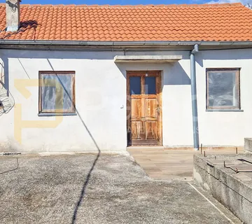 Kuća s velikim potencijalom u vodičkom zaleđu, Čista Mala 160 m2 - cover