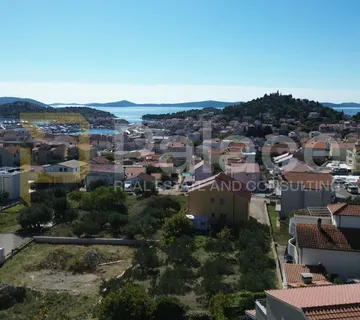 Građevinsko zemljište s dozvolom, Tribunj, 895 m2 - cover