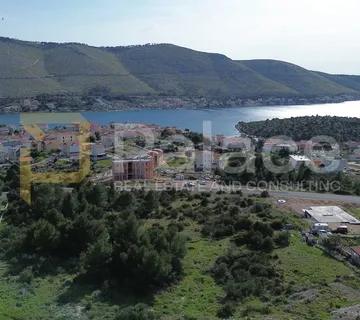 Građevinsko zemljište u Grebaštici, 3200 m2 - Grebaštica, Šibenik