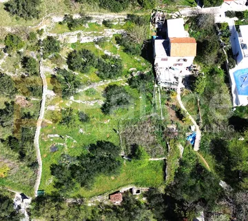 Građevinski teren na otoku Prviću - Prvić Luka 1251m2