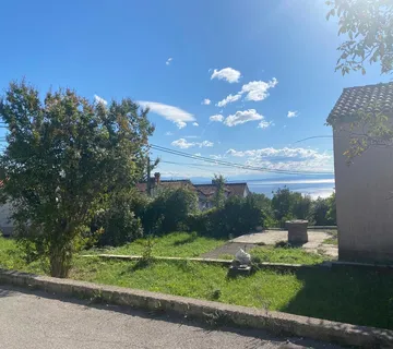 Zemljište Matulji 695m2, mogućnost izgradnje duplexa, pogled na more